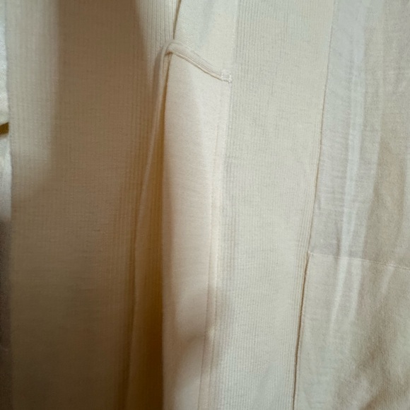 Cream Hooded Cardigan with Tie Front. Set of 2 items. 100% Wool. - Picture 5 of 12